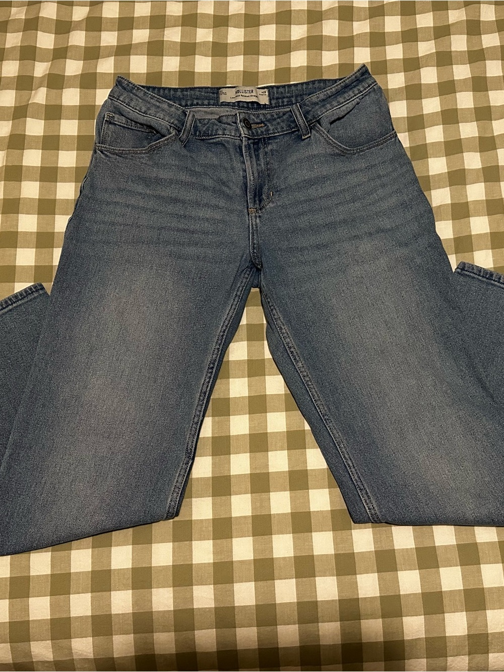 Hollister Women's Low-Rise Relaxed Straight Jeans